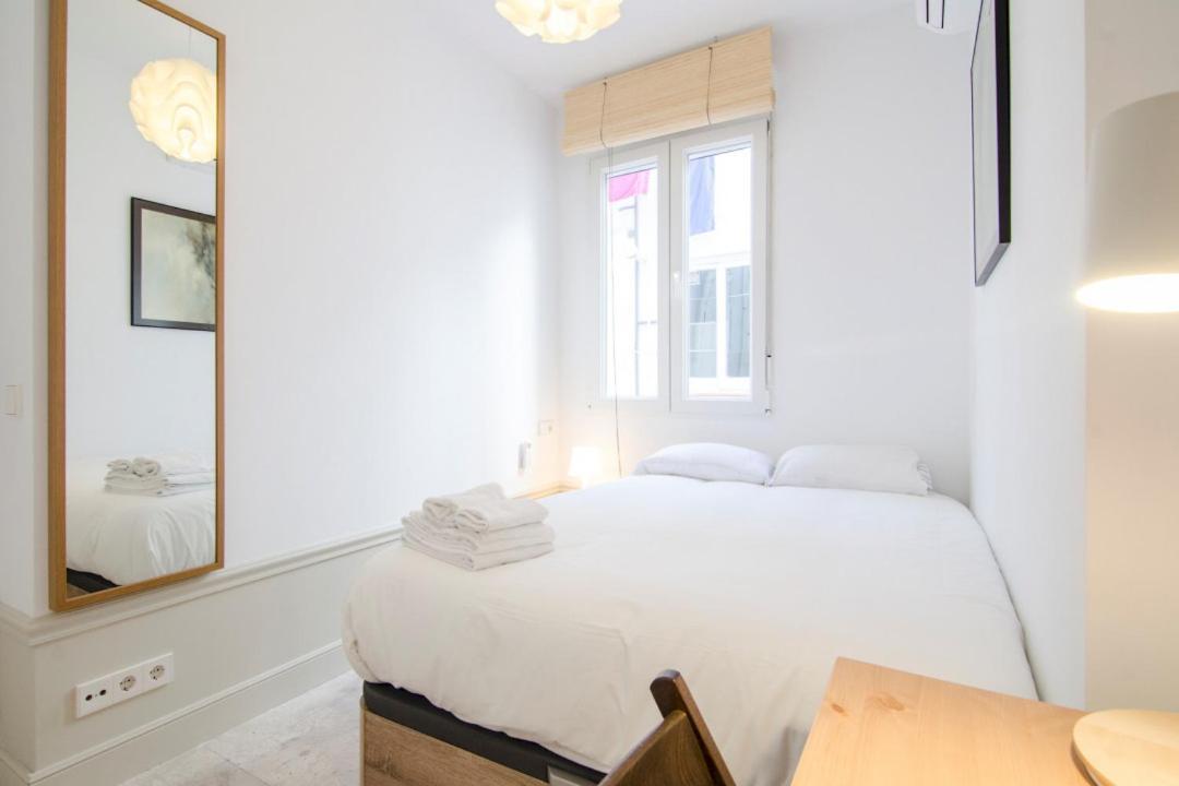 Valverde Apartment Madrid Eksteriør billede