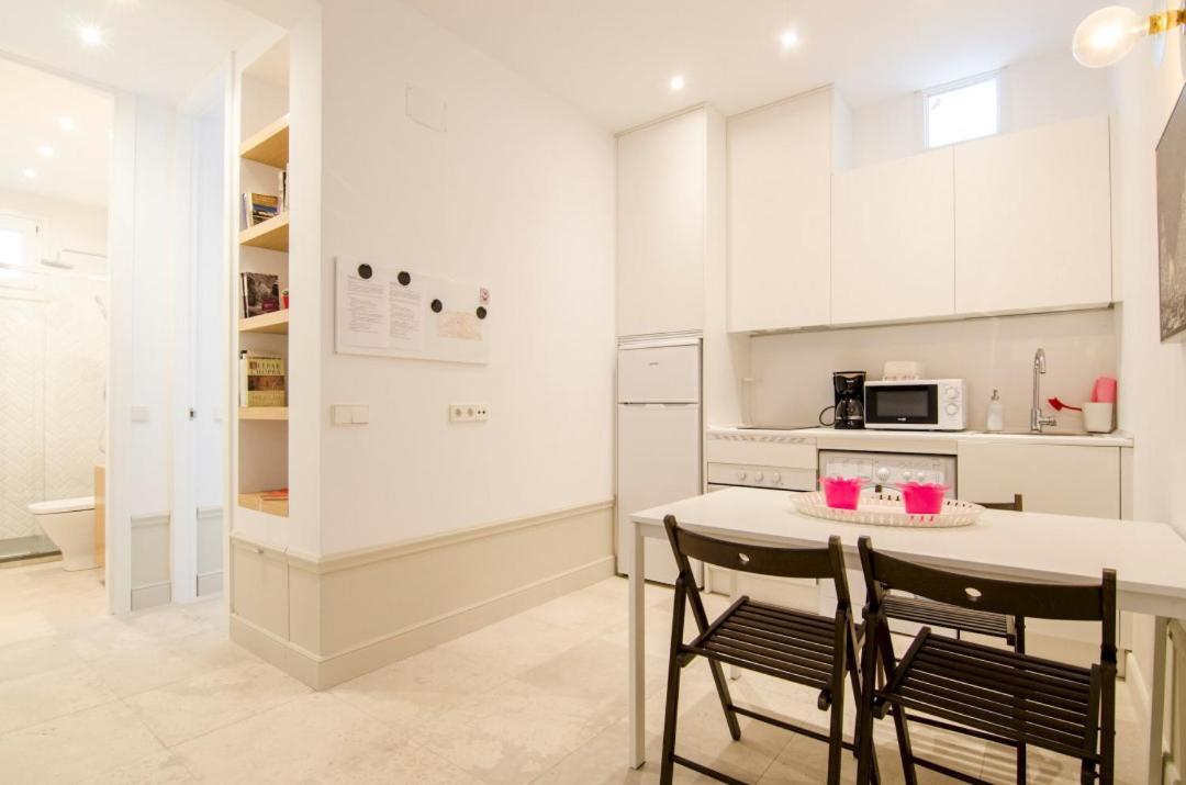Valverde Apartment Madrid Eksteriør billede