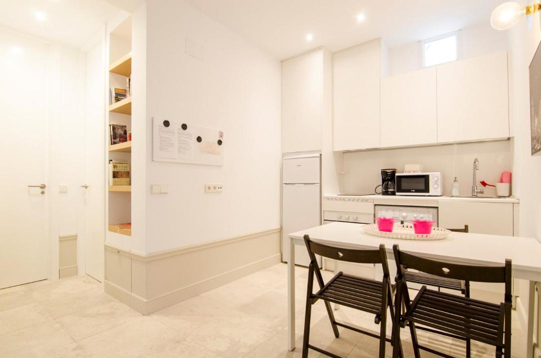 Valverde Apartment Madrid Eksteriør billede