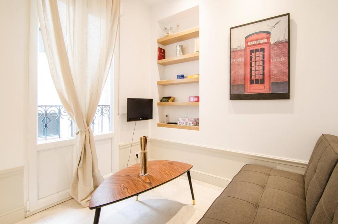 Valverde Apartment Madrid Eksteriør billede